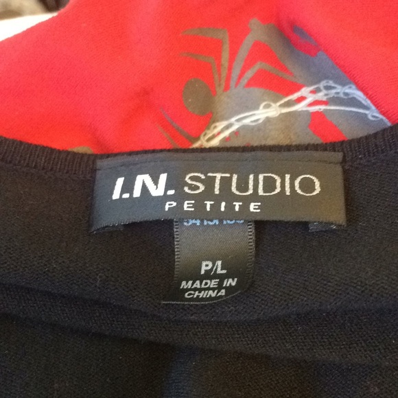 FINAL MARKDOWN I.n studio top petite large NWOT - Picture 4 of 4